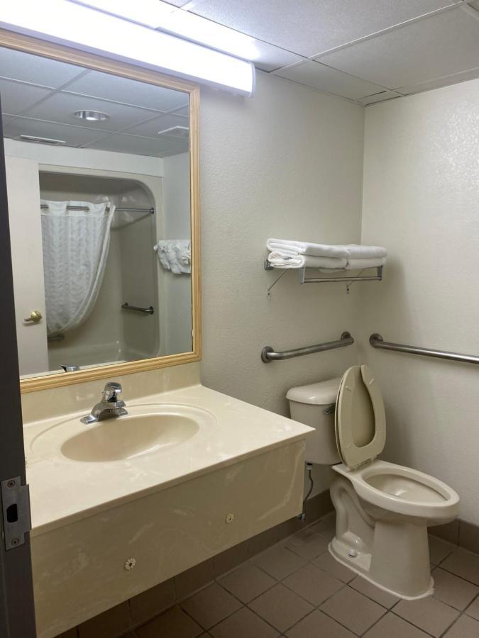 Quality Inn Surfside Beach Bagian luar foto