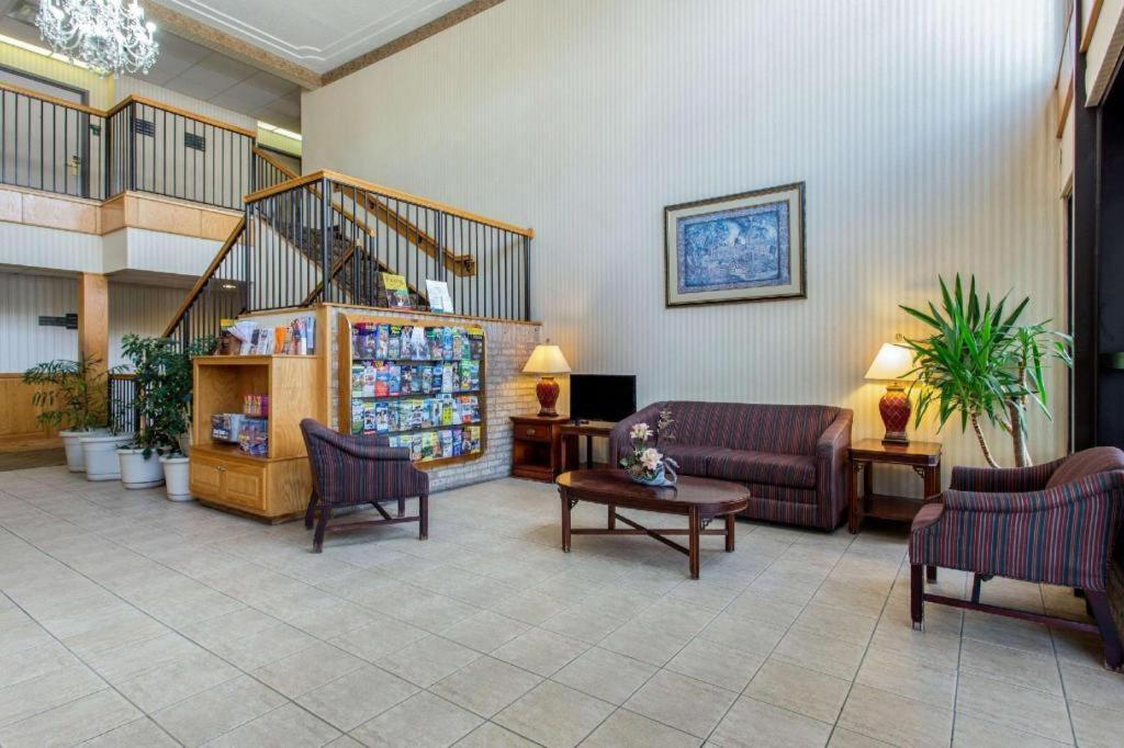 Quality Inn Surfside Beach Bagian luar foto